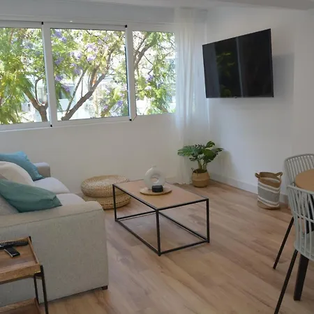 Pablo Casals 29 Apartment